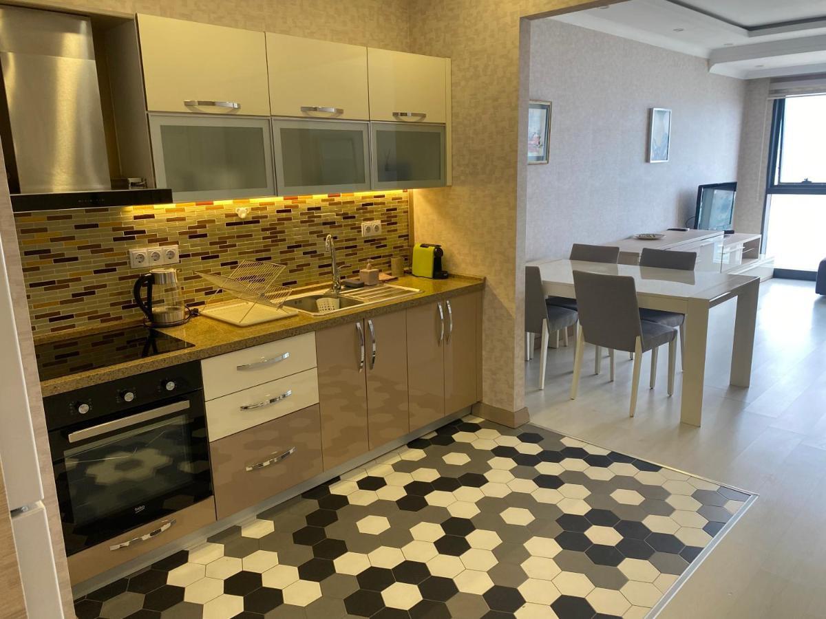 Apartment In Porta Batumi Tower Exteriér fotografie